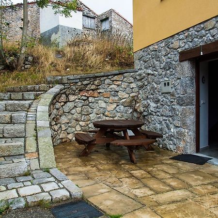 Casa Rural La Cabana Del Valleyu Sotres Kültér fotó