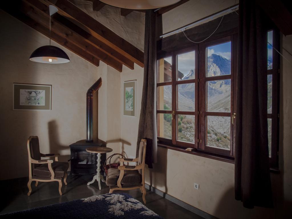 Casa Rural La Cabana Del Valleyu Sotres Szoba fotó
